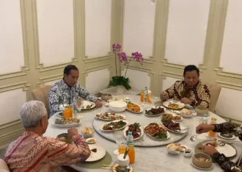 Jokowi Undang 3 Bacapres Makan Siang, Demokrat: Ini Memberi Kontribusi Membuat Suasana Teduh Jelang Pilpres