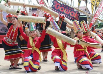 Selami Budaya Dayak Lewat Tradisi Gawai  ‎
