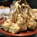Makna & Nilai Mendalam dari Ketupat di Ranahminang