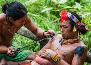 Eksistensi Melalui Tato  ‎