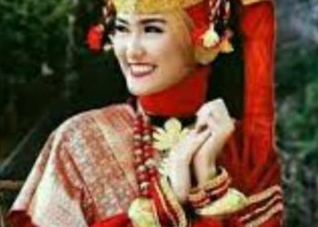 Kenapa Ada “Tanduk Kerbau” di Atas Kepala Perempuan Minang ?  ‎