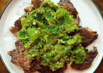 Nikmatnya Dendeng Batokok Lado Mudo