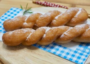 Mau Donat Kepang Kenyal? Begini Membuatnya 