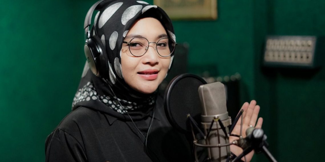Jejak Spiritualitas dalam Nada: Transformasi Budaya Novi Ayla dari Dangdut ke Religi